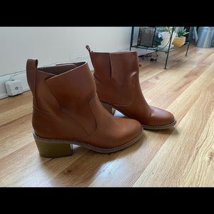 Brown bootie